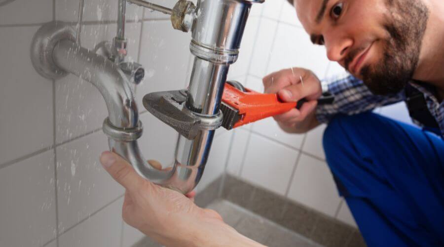 Expert burst pipe repair services in Rodney, MI